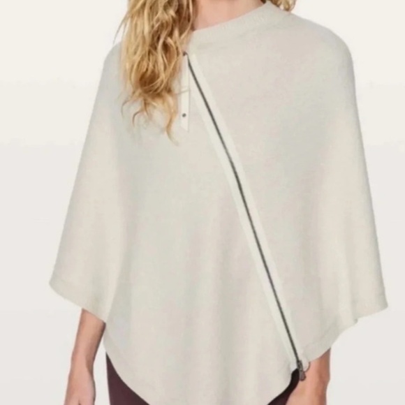 Lululemon on the go poncho - Picture 1 of 1